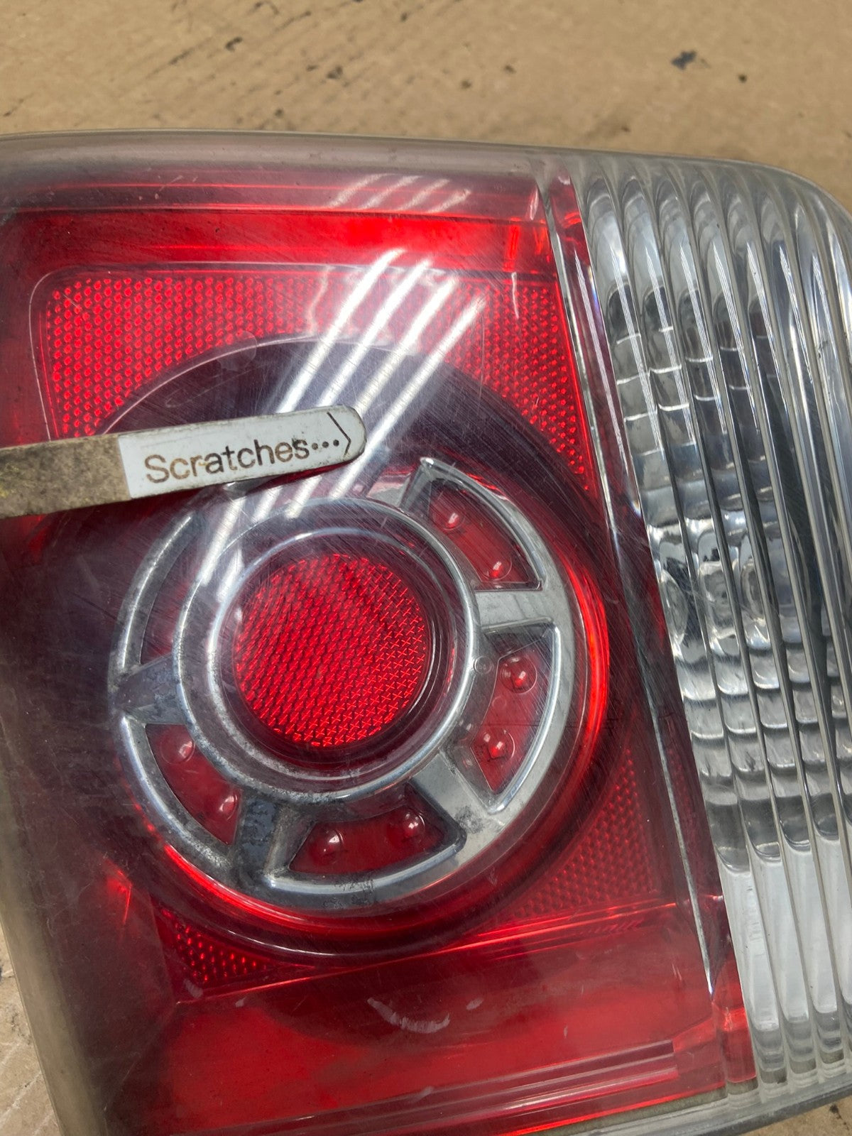 2007 to 2012 GMC Acadia Right Passenger Rh Hatch Tail Light Inner AG2104 LK3