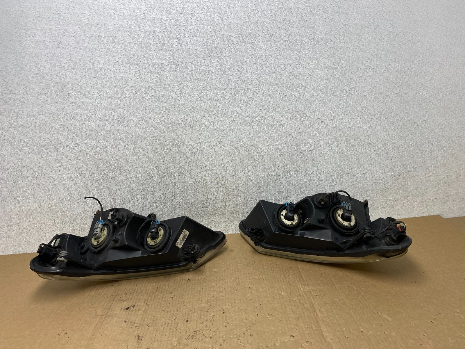2007 to 2010 Chrysler Sebring Left+Right Side Headlights AF9867 DW6