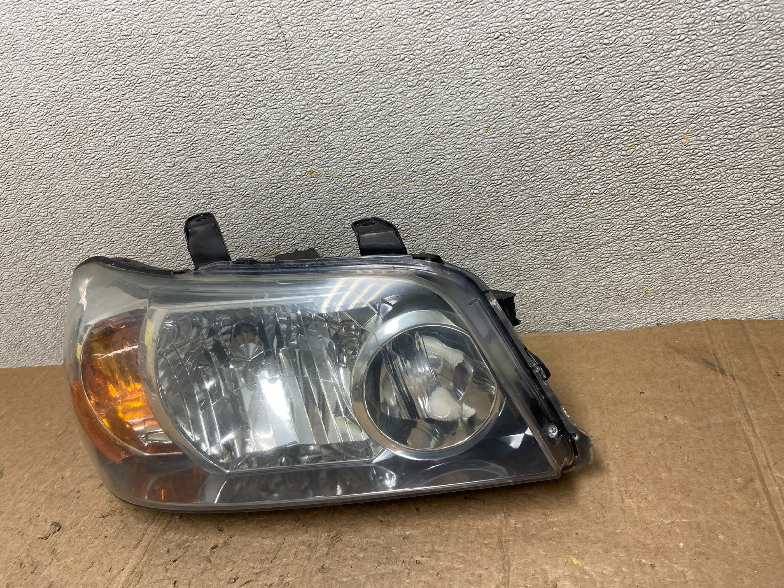 2004 2005 2006 Toyota Highlander Headlight Right Passenger RH Side Oem AA4212 DW1