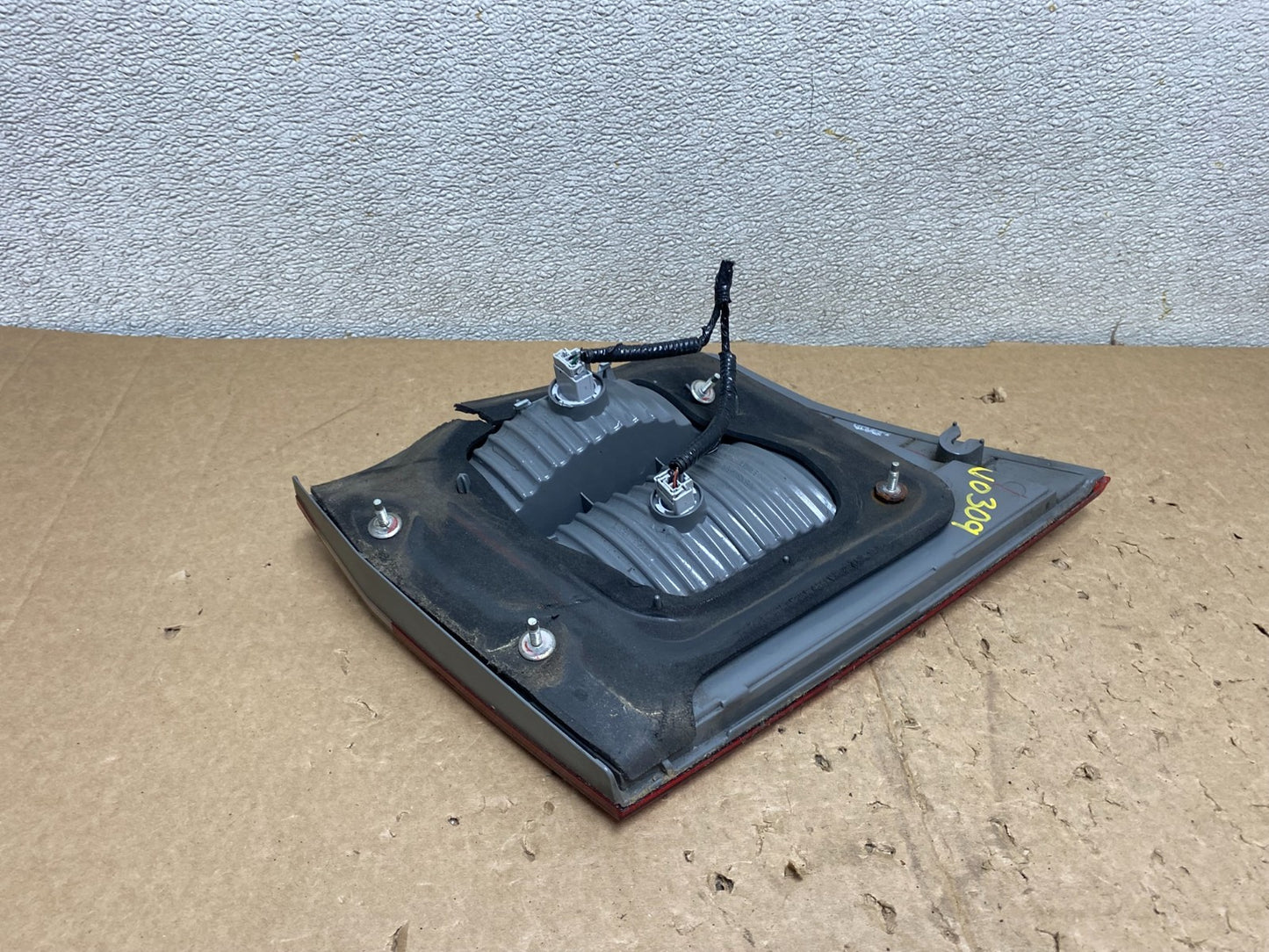 2005 2006 2007 Honda Odyssey Inner Right Passenger RH Tail Light V0309 DW5