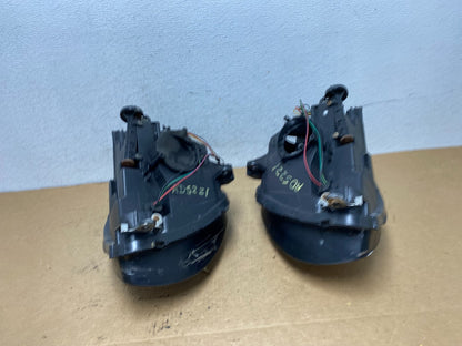 2005-2006 Infiniti G35 Left+Right Halogen Headlights Sedan AD5221 DW11