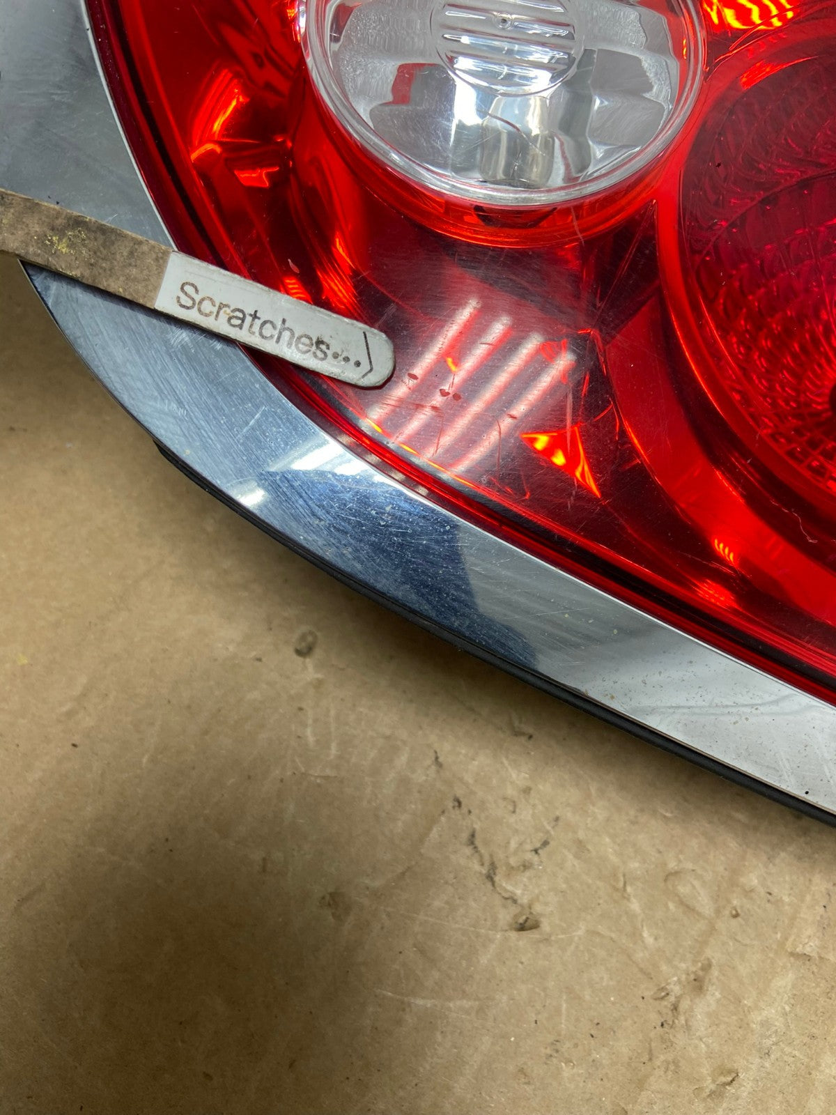 2008 - 2012 Buick Enclave Left Driver Lh Inner Tail Light AF7457 LK3