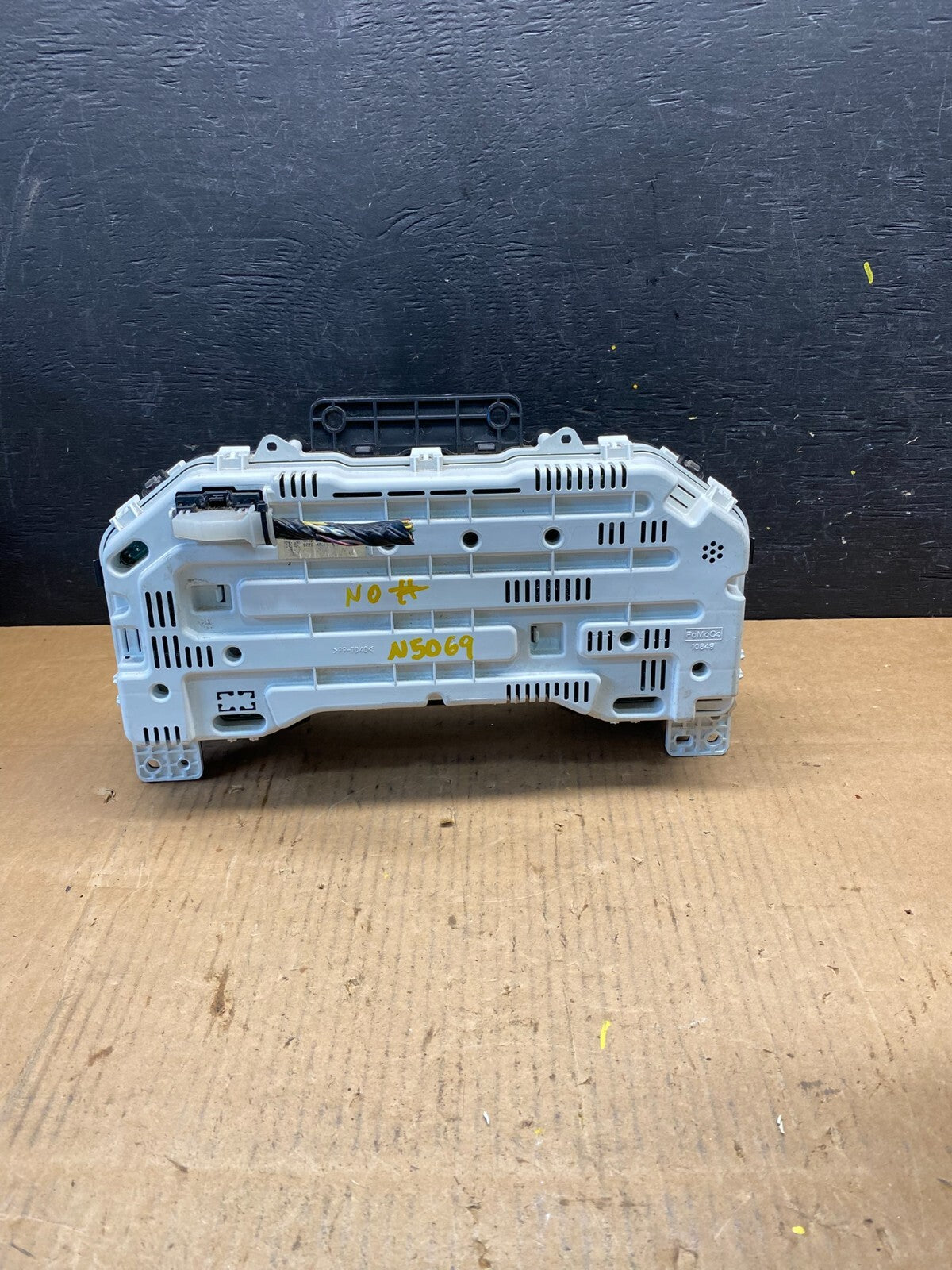 2009 to 2014 Ford E150 E250 E350 VAN Gauge Speedometer Cluster N5069 DG4