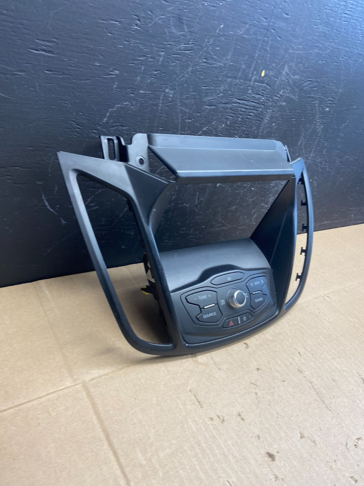 2013 2014 2015 2016 Ford Escape Dash Radio Control Panel Bezel AB9411 DG2