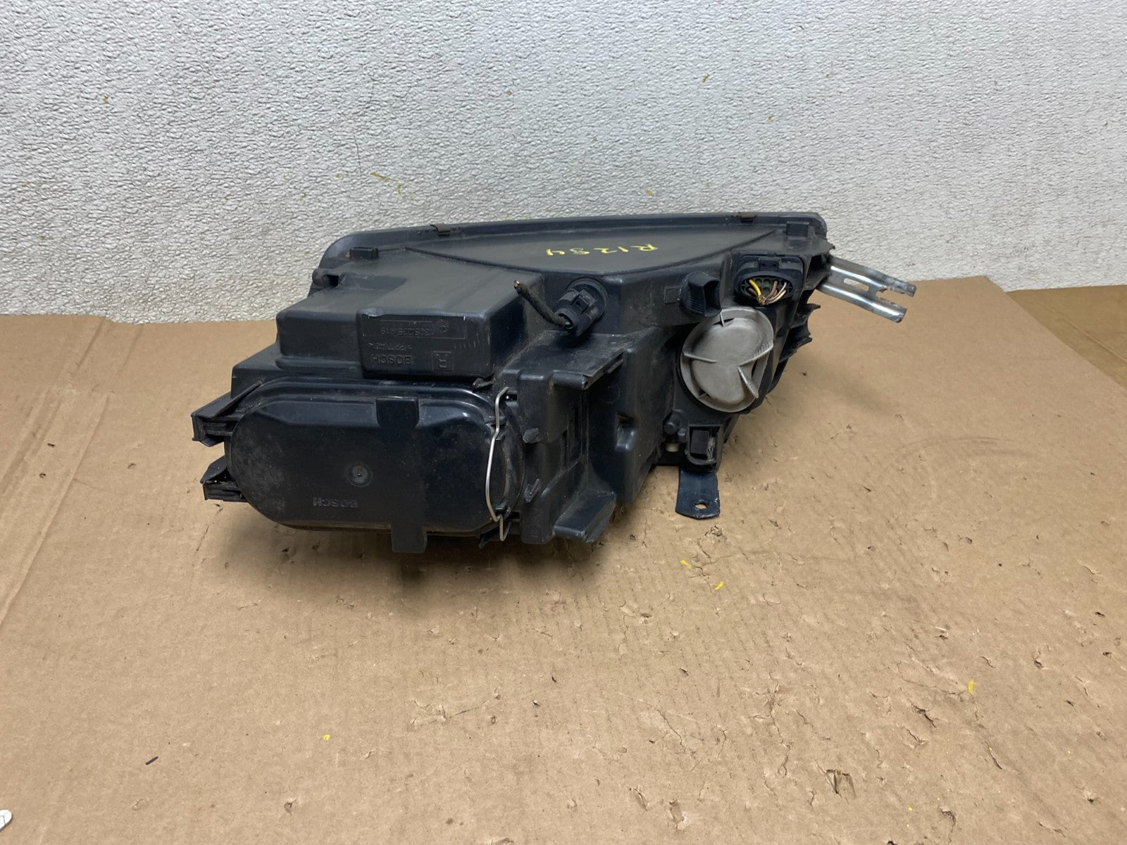 2000 to 2006 Audi TT Right Passenger RH Side Halogen Headlight Oem R1284 DW7