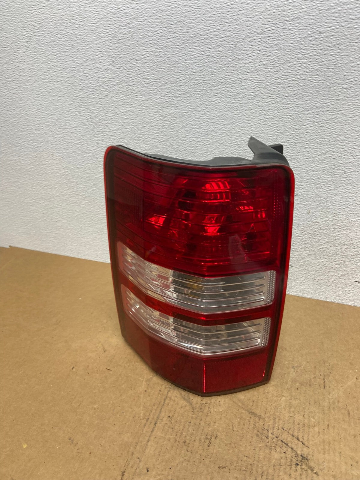 2008 to 2012 Jeep Liberty Left Driver Side Lh Tail Light OEM AC2880 LK0
