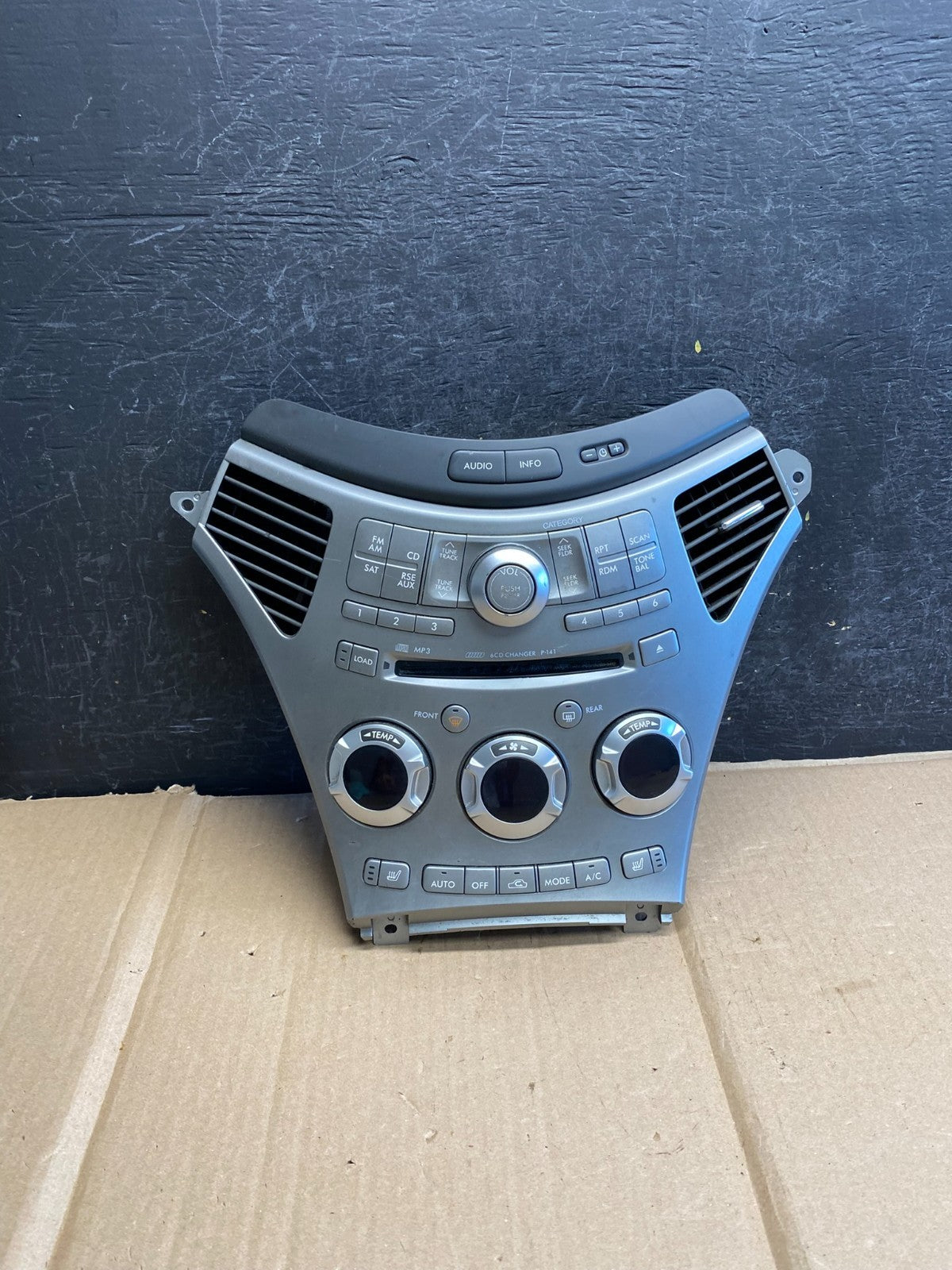 2006-2009 Subaru Tribeca Radio CD Player Climate Control Bezel Panel AH5510 DG0