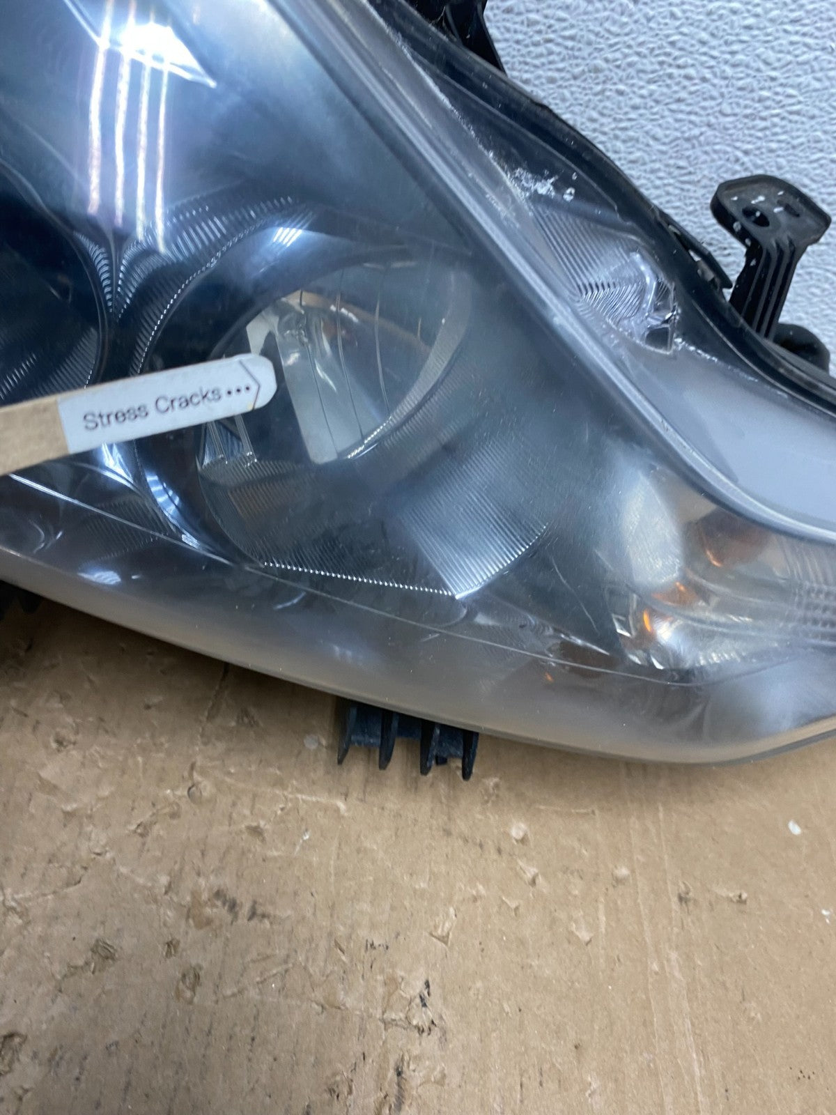 2011 to 2014 Nissan Murano Headlight Right Passenger Rh Halogen AD8224 DW4