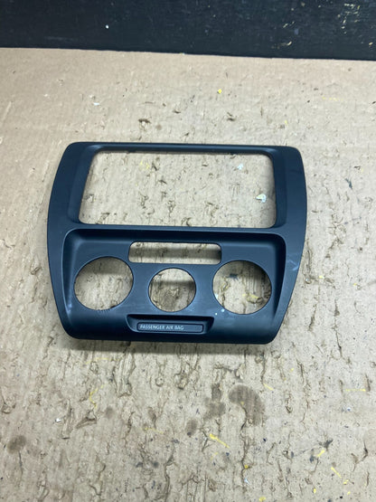 2016 2017 2018 Volkswagen Jetta Panel Radio Climate Control Bezel Trim t8856 DG0