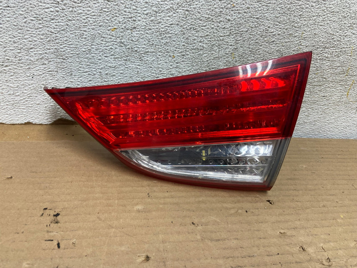 2011 2012 2013 Hyundai Elantra Inner Tail Light Right Passenger AH0610 LK0