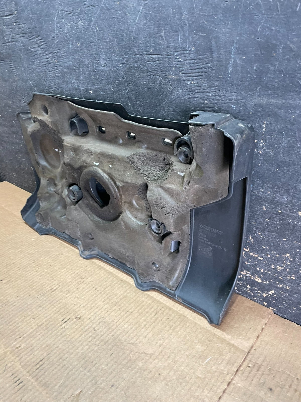 2007 to 2014 Volvo XC90 3.2L Upper Top Engine Motor Dust Cover aa9223 DG7