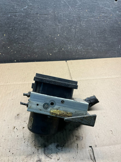 2006 - 2007 Mercedes C280  ABS Anti Lock Brake Pump Module a2035454732 v9095 DG1