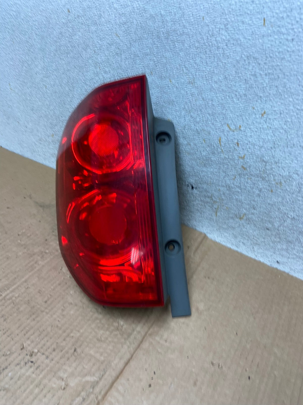 2003 2004 2005 Honda Pilot Left Driver LH Side Tail Light AI5893 LK1