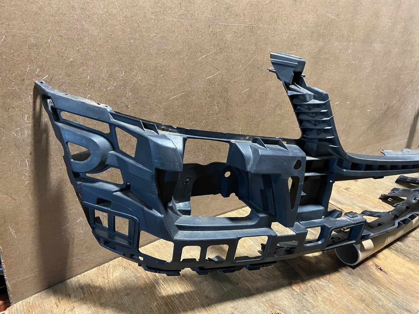 2007 to 2009 Mercedes-Benz GL450 Front Bumper Cover Reinforcement AG28111
