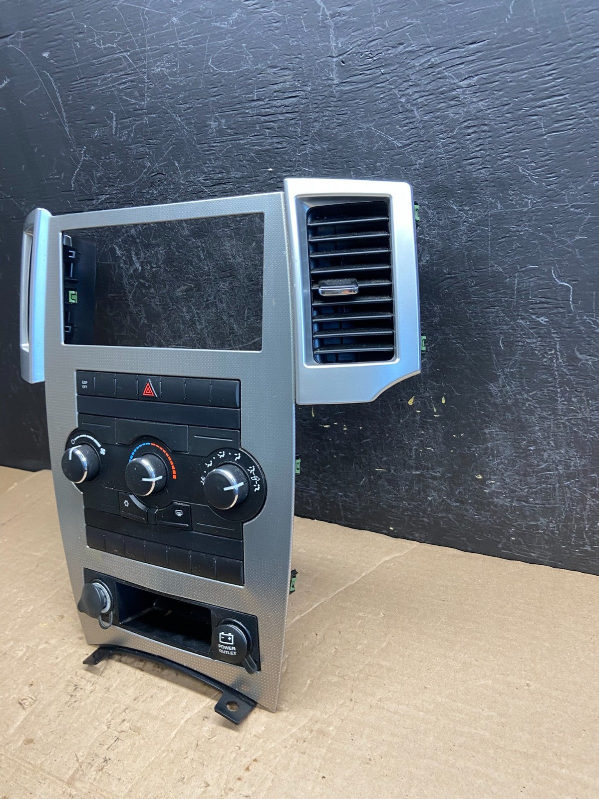 2008 2009 2010 Jeep Grand Cherokee A/C Climate Control Bezel af2262 DG2