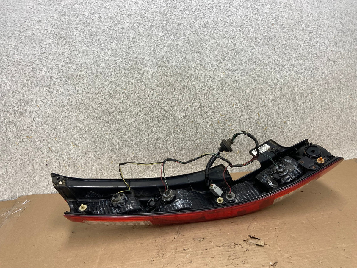 2005 to 2006 Honda Cr-v Crv Right Passenger Side Tail Light AI1087 LK8