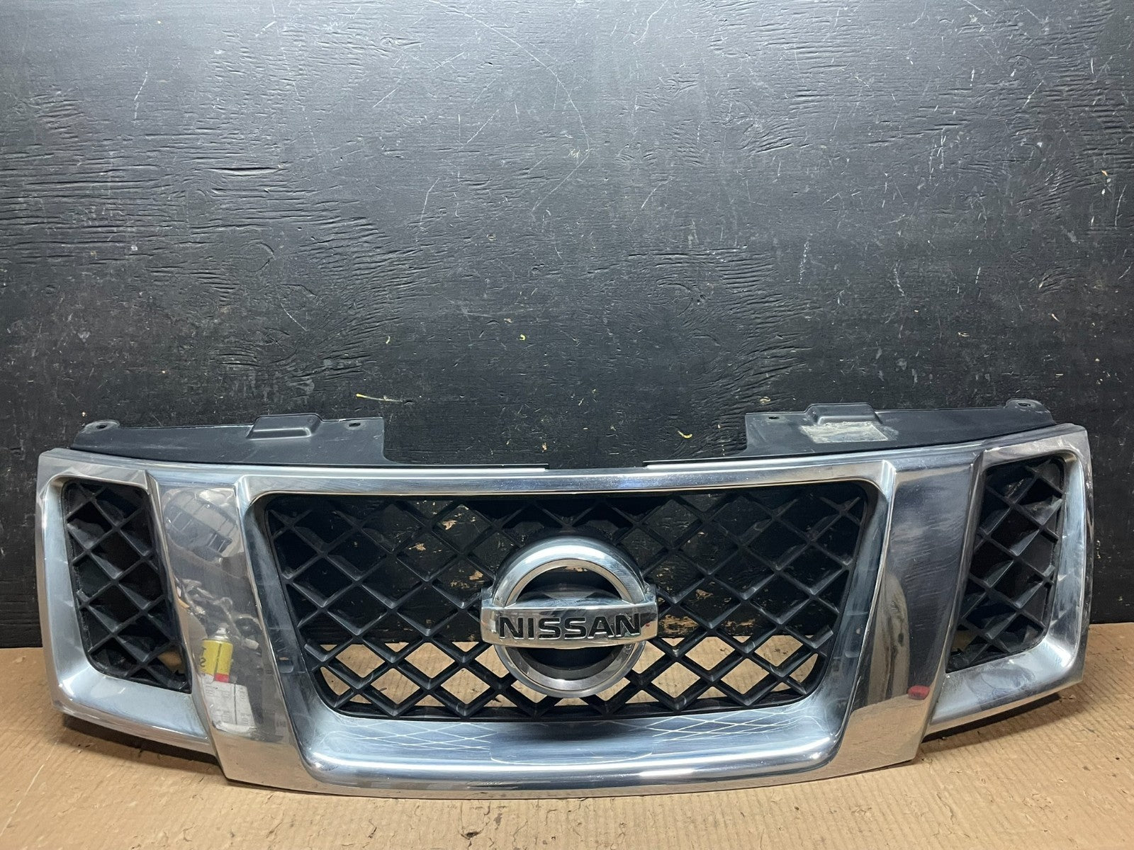 2008 to 2012 Nissan Pathfinder Front Upper Chrome Grill Grille OEM Y6538 DG0