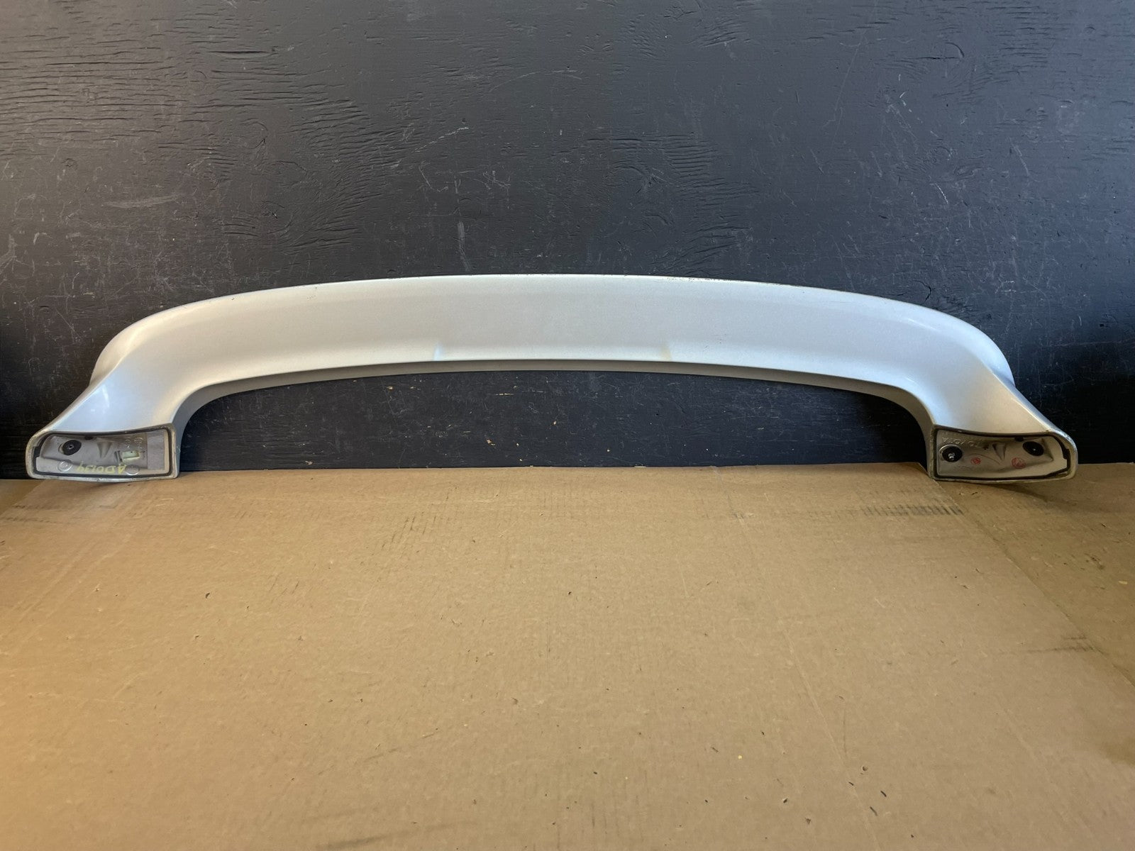 2001 to 2007 Toyota Highlander Upper Rear Upper Wing Spoiler AD0134 DG7