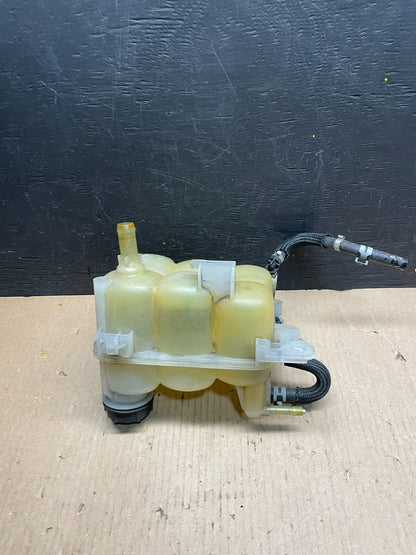 2020-2023 Ford Explorer Radiator Coolant Recovery Bootle Tank  F4570 DG15