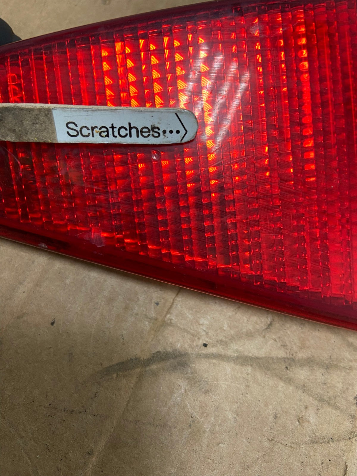 2004-2005 Mitsubishi Endeavor Left Drivert LH Inner Tail Light AD6316 LK3