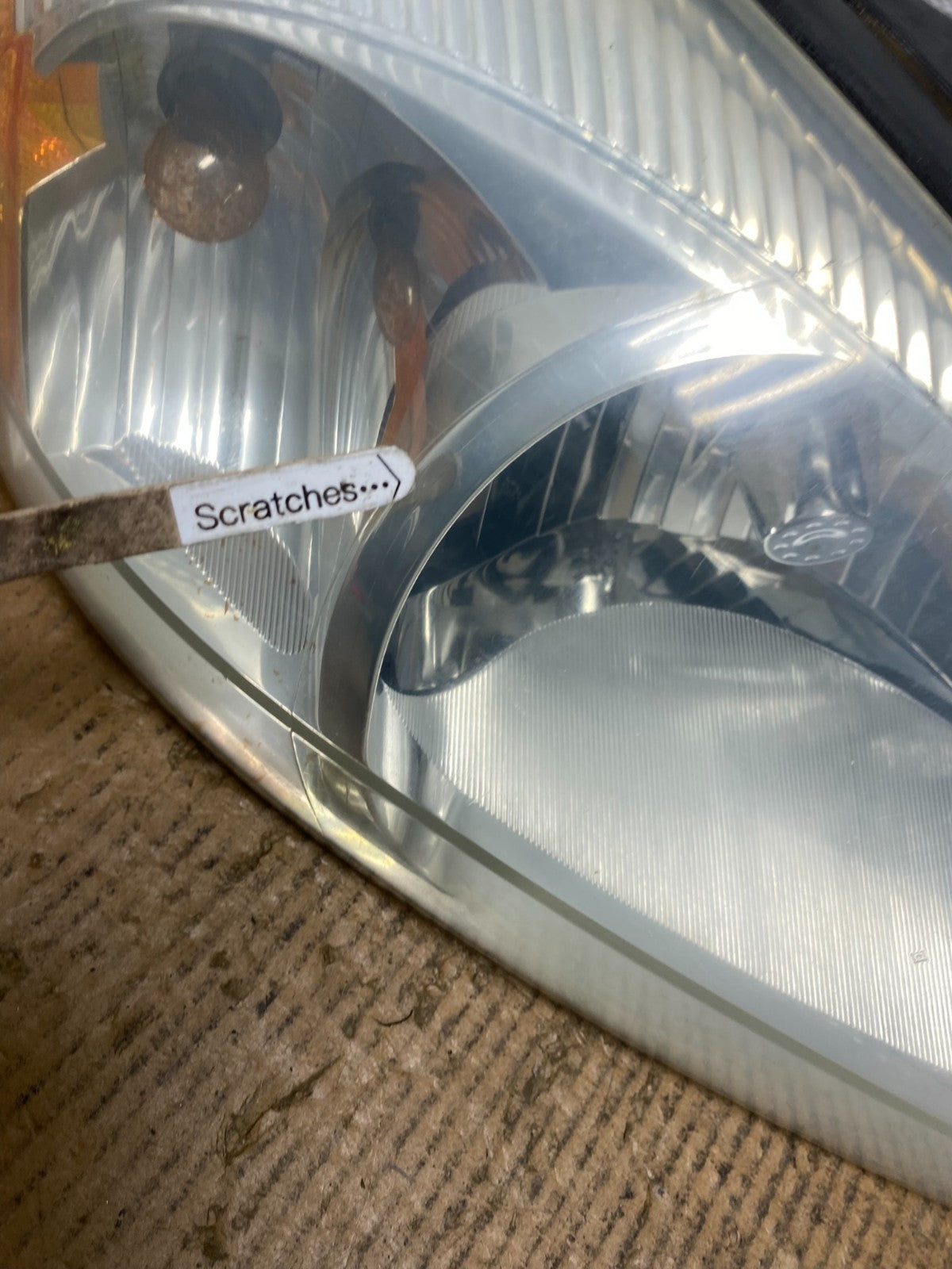 2000 to 2007 Ford Taurus Right Passenger RH Side Halogen Headlight AE1470 DW3