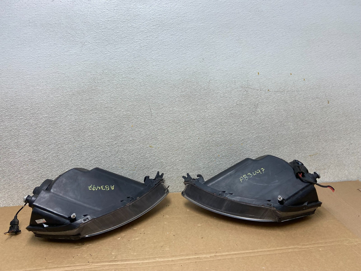 2000-2005 Mitsubishi Eclipse Left+Right Set Halogen Headlights AB3497 DW8
