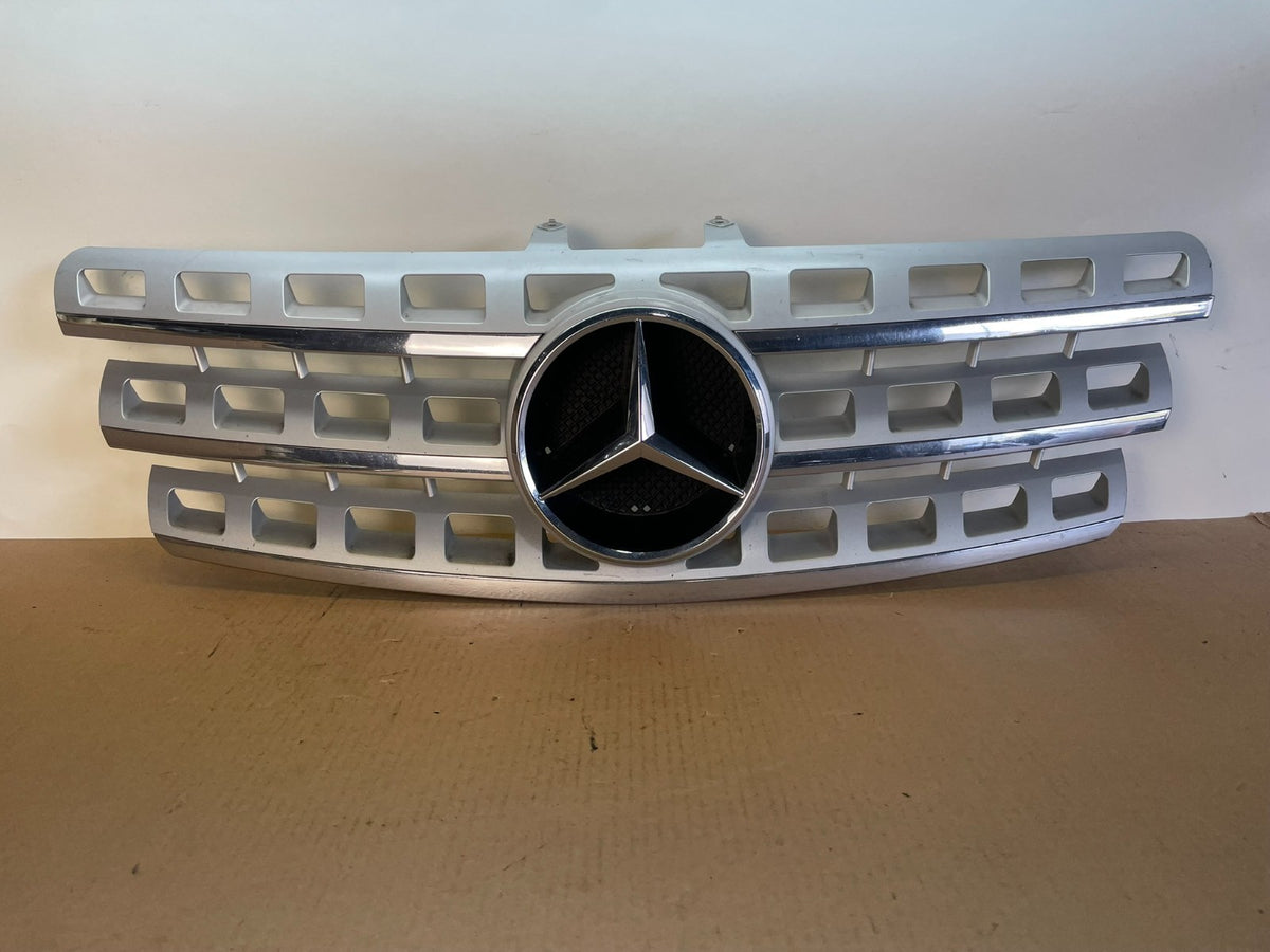 2009 to 2011 Mercedes ML-Class W164 Front Bumper Grille Grill AI4213 DG0