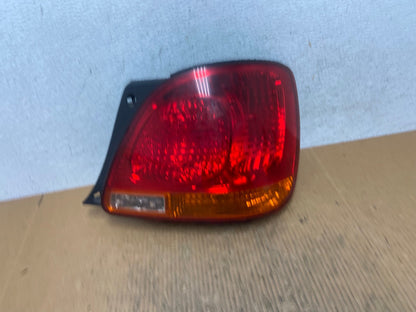 2001 - 2005 Lexus Gs300 Gs400 Gs430 Right Passenger Side Tail Light AE2874 L0
