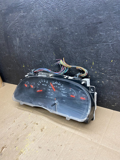 2004 to 2008 Ford E350 Gauge Speedometer Cluster u5000 DG4