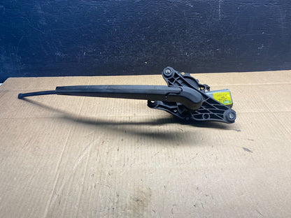 2007 to 2013 BMW X5 E70 Rear Windshield Wiper Motor AD5075 DG3