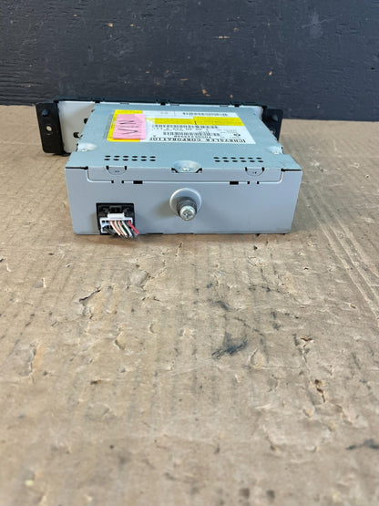 2009 2010 2011 Volkswagen Routan Video DVD Player AC4924 DG3