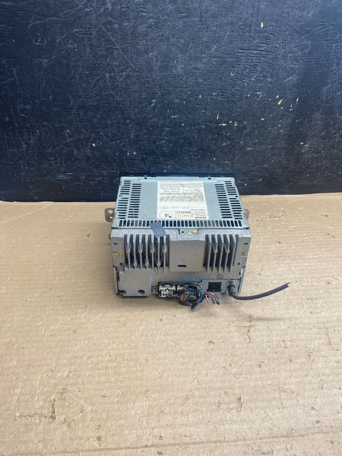 2002 to 2004 Nissan Frontier Xterra AM/FM CD Car Radio ah5286 DG3