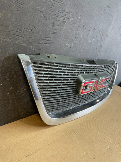 2007 to 2012 GMC Acadia Front Upper Grill Grille AF3776 DG2