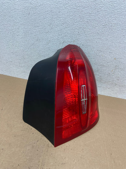 1998 to 2002 Lincoln Town Car Right Passenger RH Tail Light AE5064 LK2