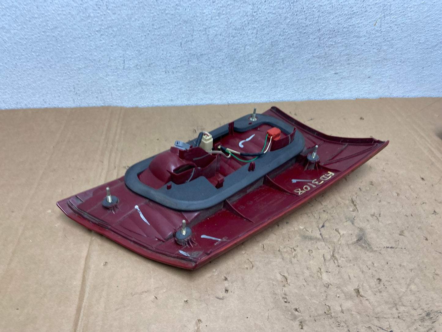2004-2005 Toyota Sienna Right Passenger RH Side Inner Tail Light AD3108 LK6