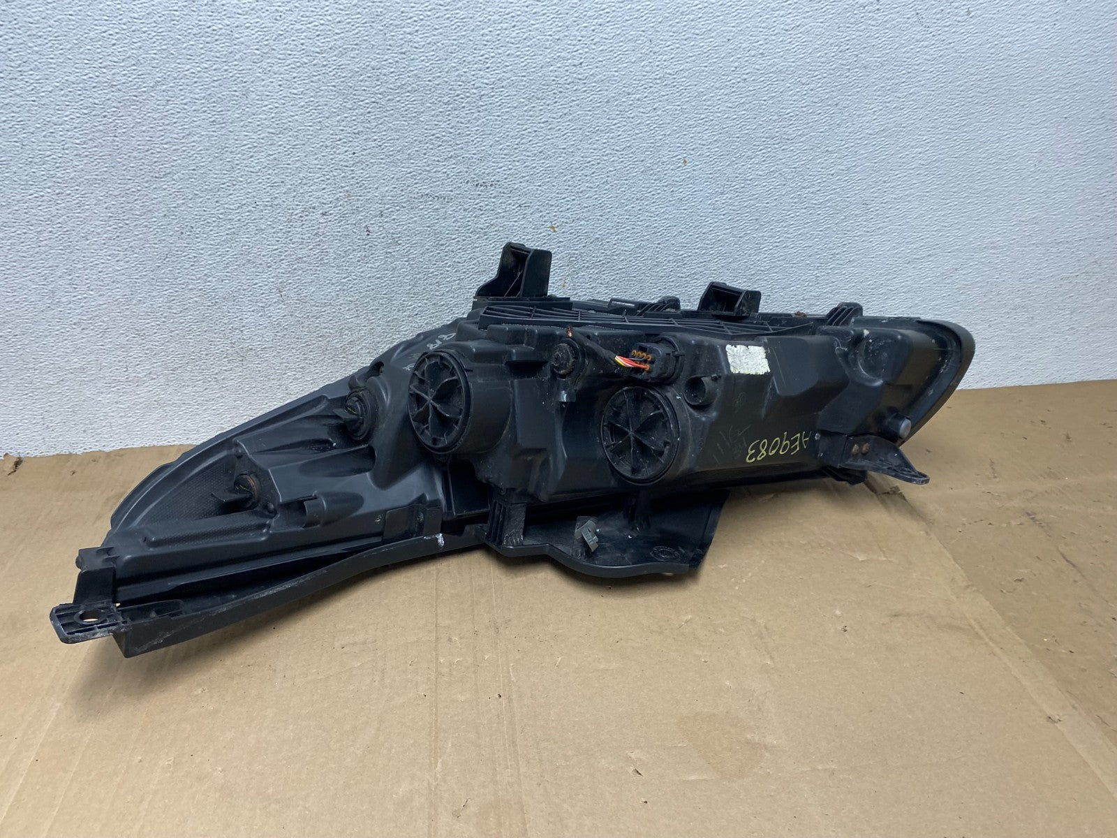 2015-2017 Hyundai Sonata Right Passenger RH Side Halogen Headlight AE9083 DW5