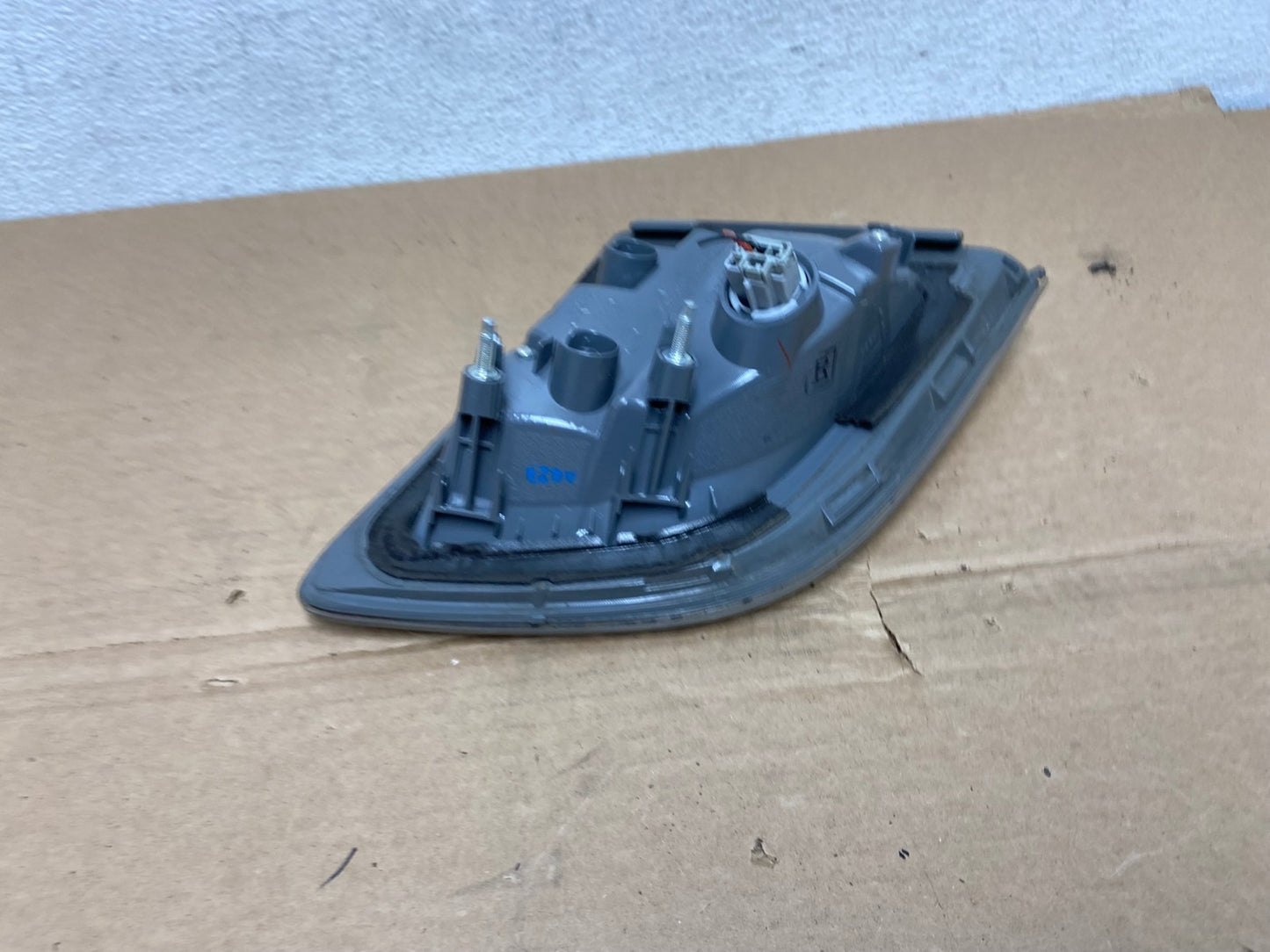 2010 2011 2012 Mazda CX-9 Tail Light Inner Right Passenger Rh Side AD3805 LK4
