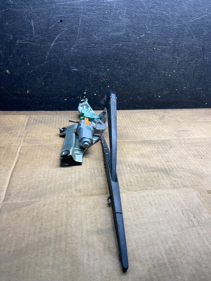 2009 to 2013 Subaru Forester Rear Windshield Washer Wiper Motor Y4519 PS1