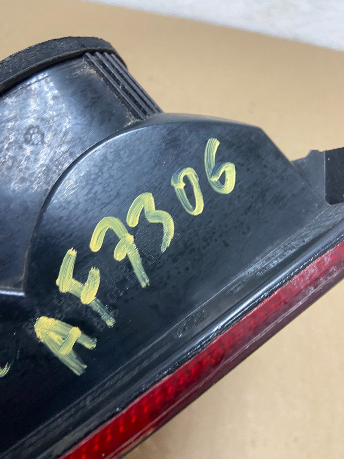 2001- 2003 BMW 5 Series E39 530i Right Passenger Rh Tail Light AF7306 DW9