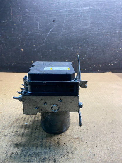 2007 to 2013 BMW 328i  ABS Anti-Lock Brake Pump 3451 6777422-01 OEM Z2407 DG1