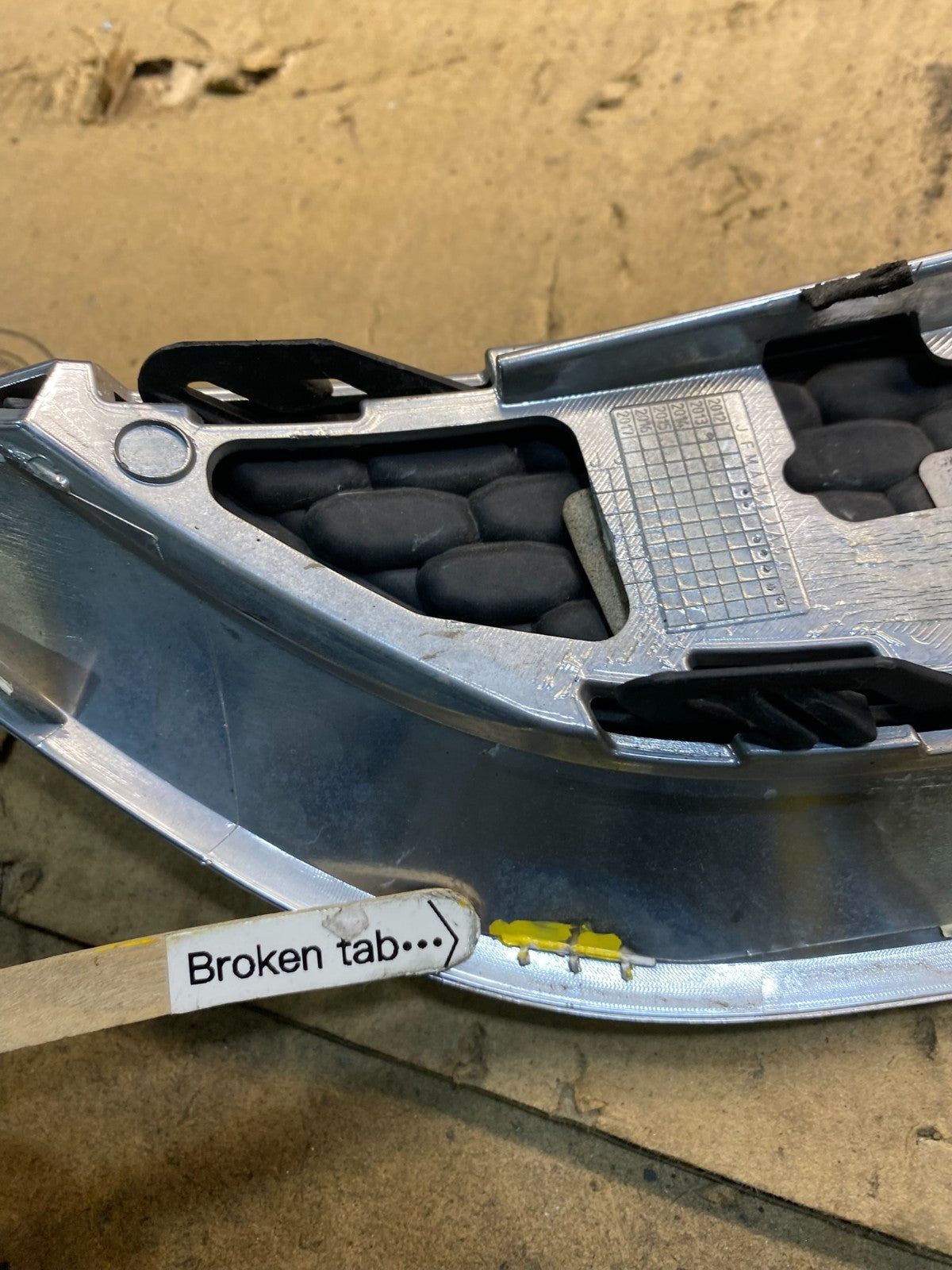2013 2014 2015 GMC Acadia Front Left+Right Set Grille Bezel Bumper Oem X0381 DG8