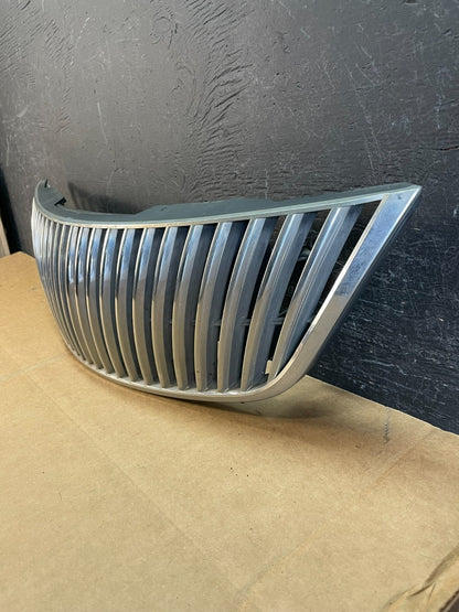 1998 to 2002 Lincoln Town Car Grille Chrome Plastic AE08481
