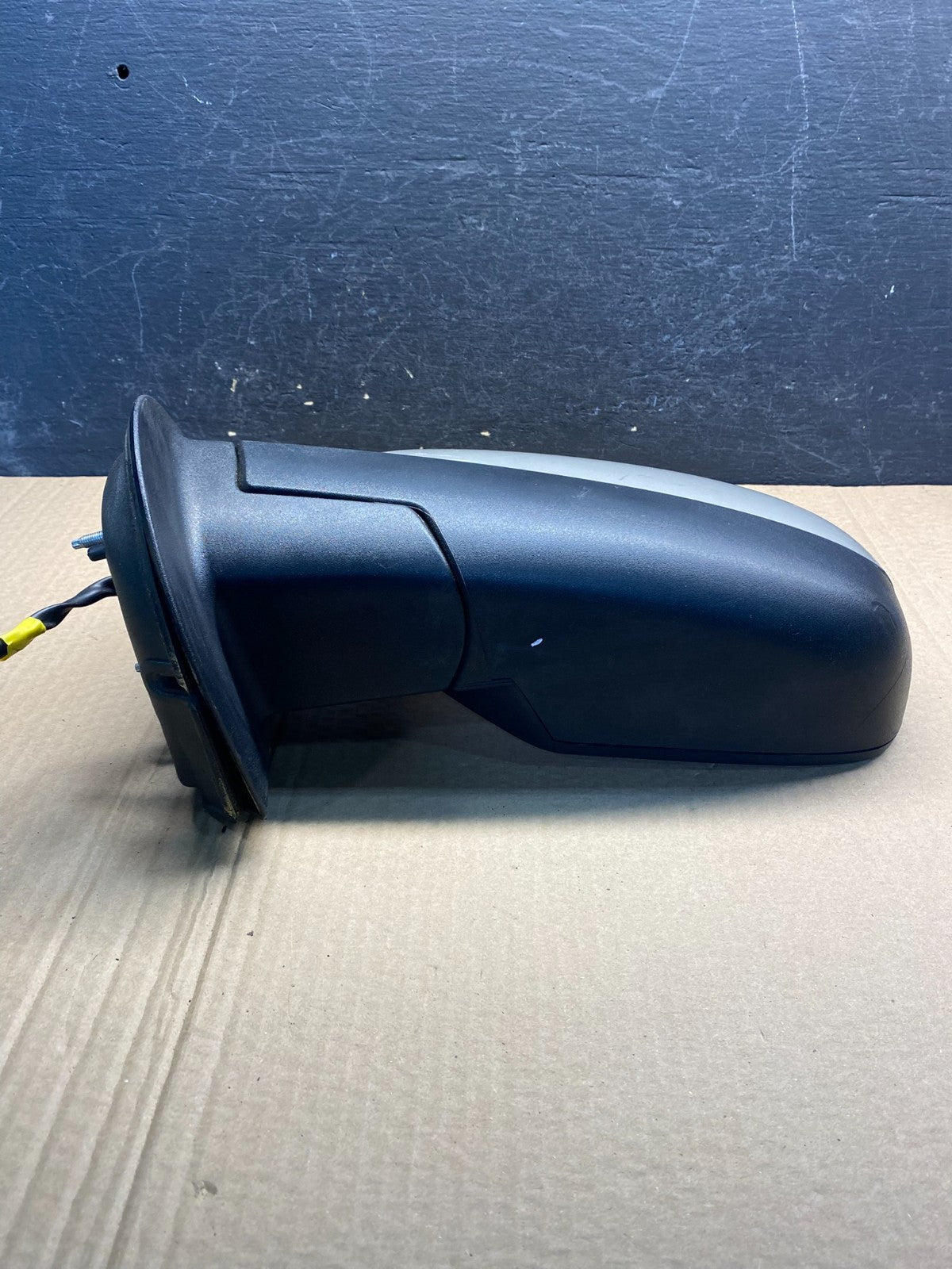 2007 to 2013 Chevrolet Tahoe Silverado Suburban Left Driver Mirror AF6941 MS2