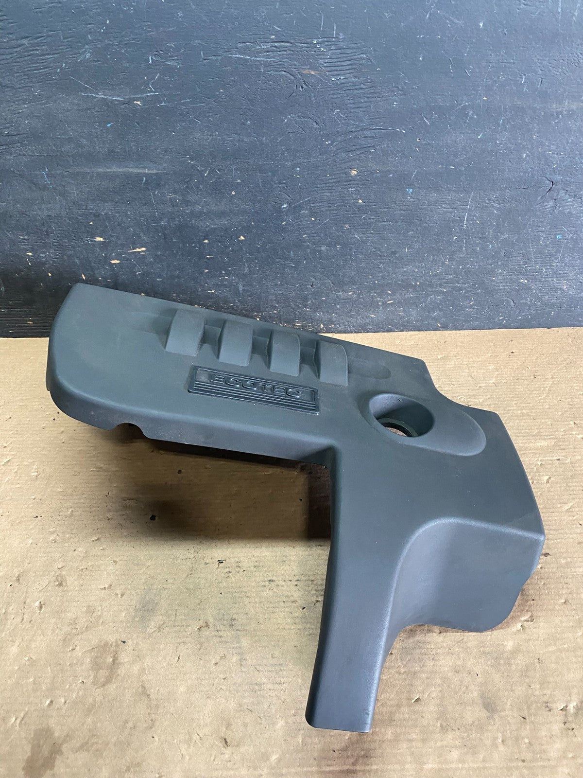 2005 Saturn Ion Engine Cover O82081