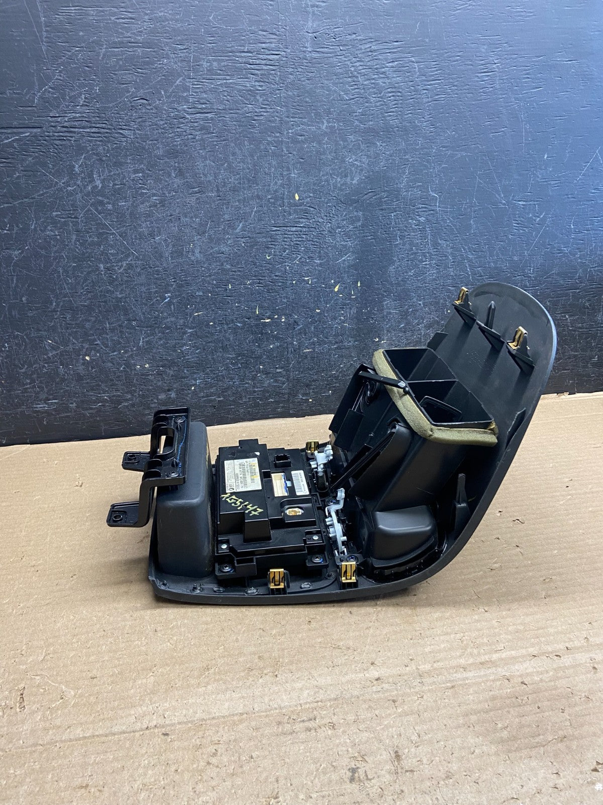 2011-2019 Dodge Journey 4.3 Radio AM/FM AH3964 DG4