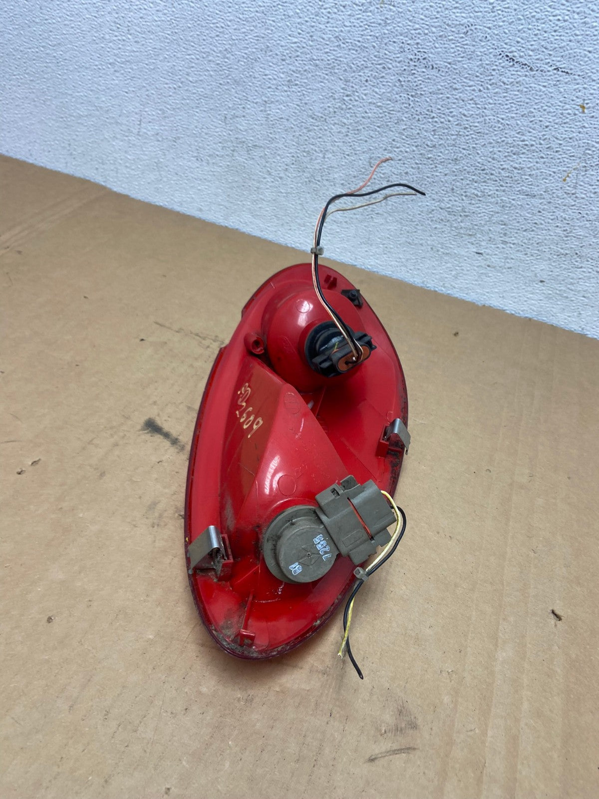 2006 to 2010 Chrysler PT Cruiser Right Passenger RH Tail Light AD2609 LK7