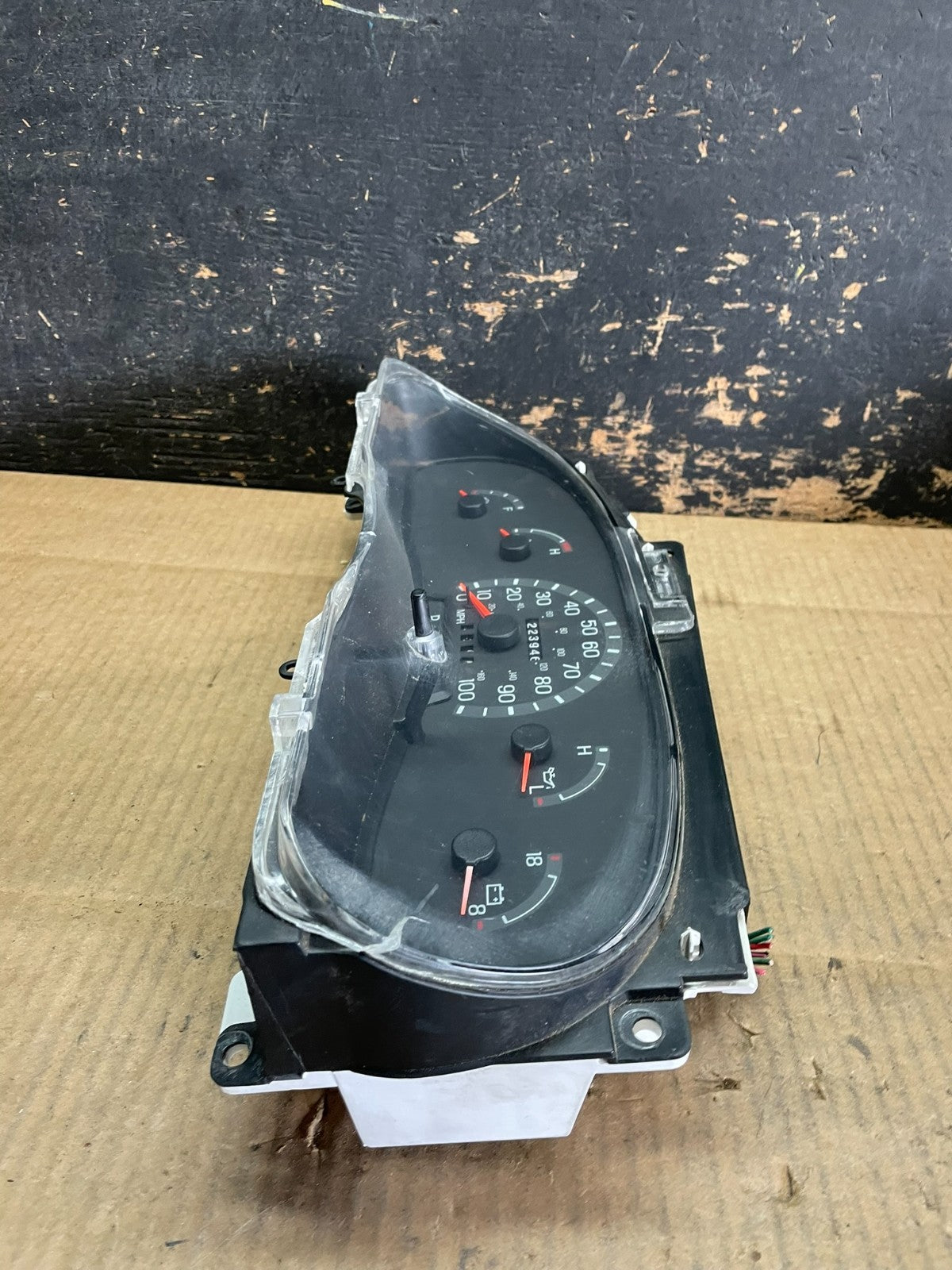 2001-2002 Ford Econoline E250 E350 Van Speedometer Instrument Cluster AA9261 DG5