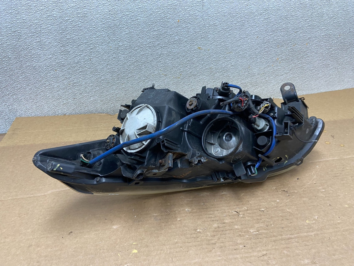 2011 to 2013 Infiniti M37 M56 Right Passenger Side HID Xenon Headlight AB5221 DW12