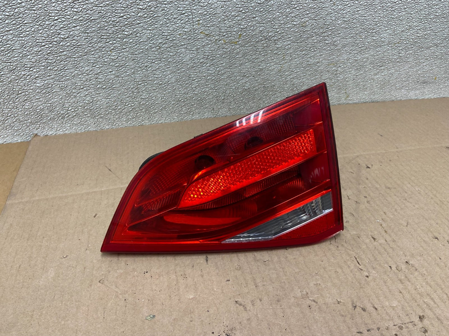 2009 2010 2011 2012 Audi A4 Sedan Right Passenger Inner Tail Light Oem Z3950 DW0
