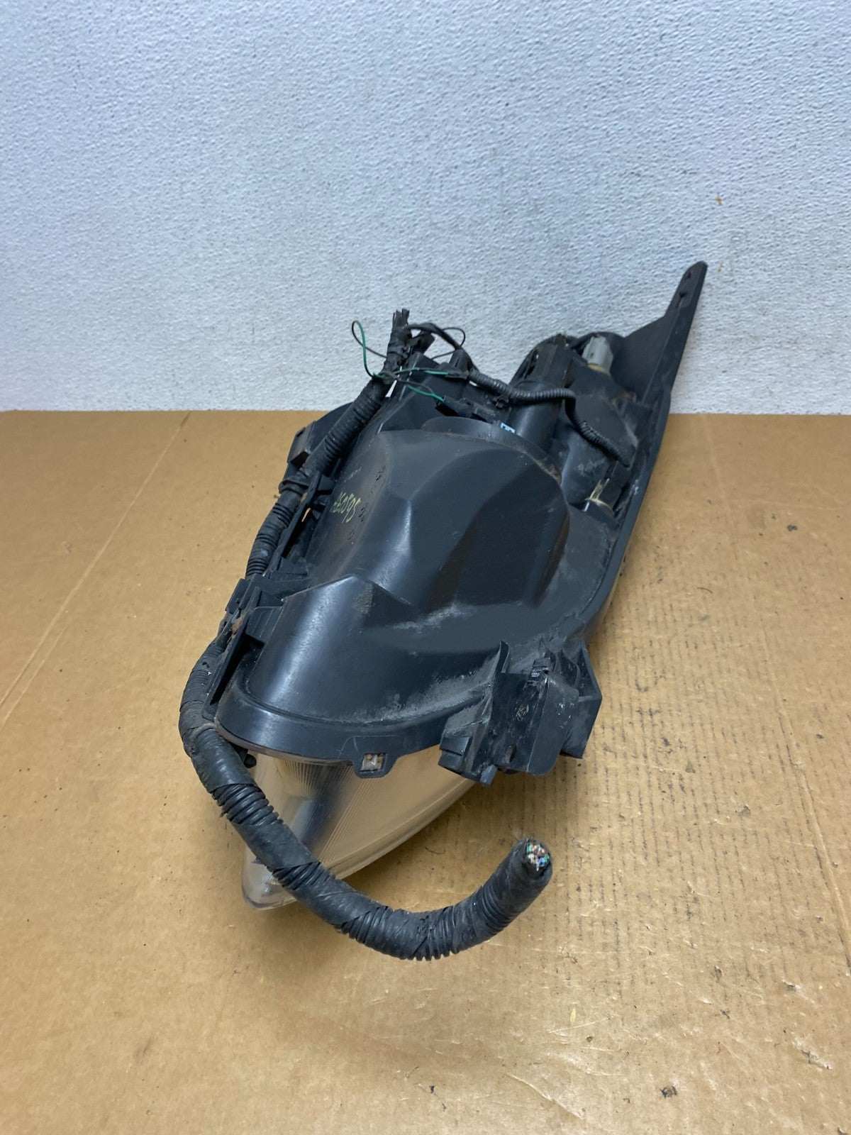 Sedan 2010 2011 2012 Nissan Altima Left Driver Side Headlight AE0595 DW5
